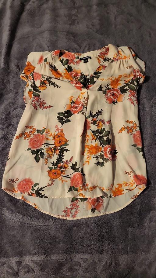 Buy & Sell Upper Holloway North London - Photos for Ladies Hilary Radley Floral Blouse Size L