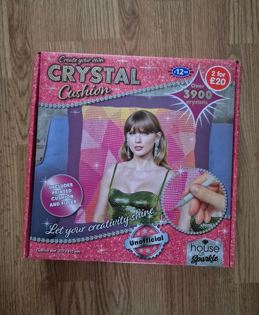 Buy & Sell Crumpsall Manchester - Photos for new CYO Crystal Taylor Swift Cushion