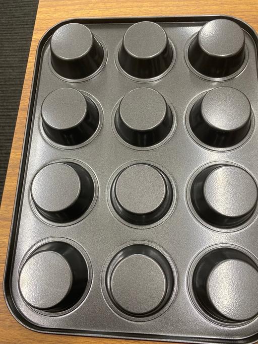 Buy & Sell Willenhall Walsall - Photos for New High Quality muffin tin