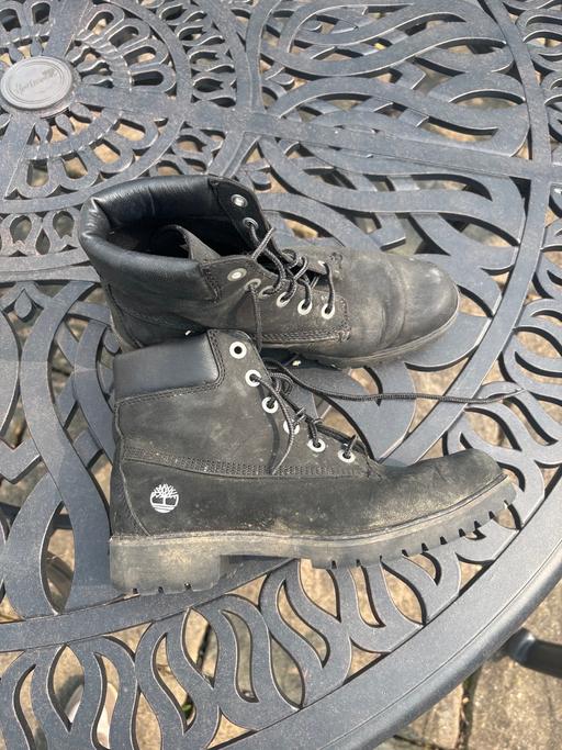 Buy & Sell Hartshead Kirklees - Photos for Timberlands walking boots -women