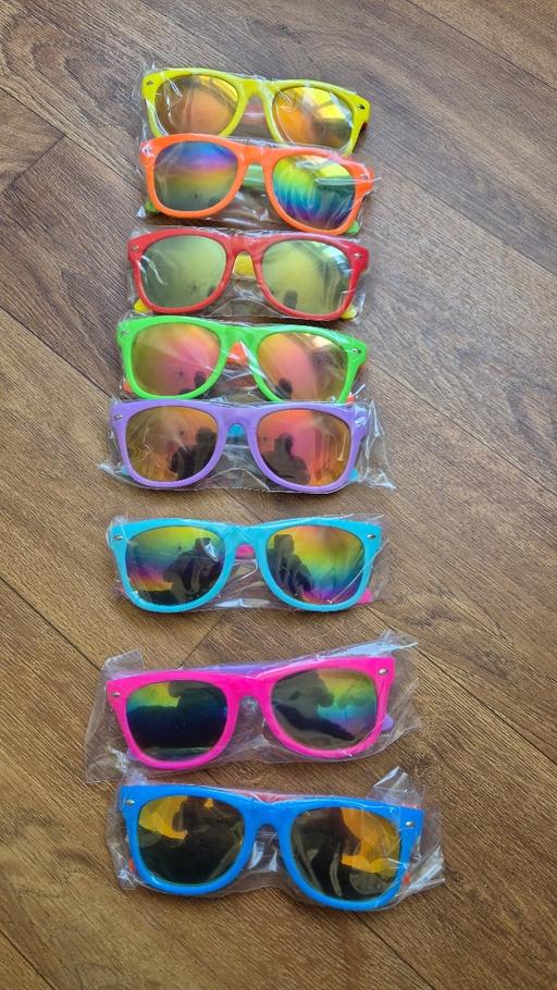 Buy & Sell Great Bridge Sandwell - Photos for child's mirror lenses sunglasses £2 a pair