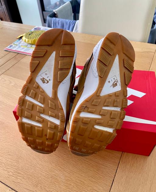 Buy & Sell Surbiton Kingston upon Thames - Photos for Nike Trainers