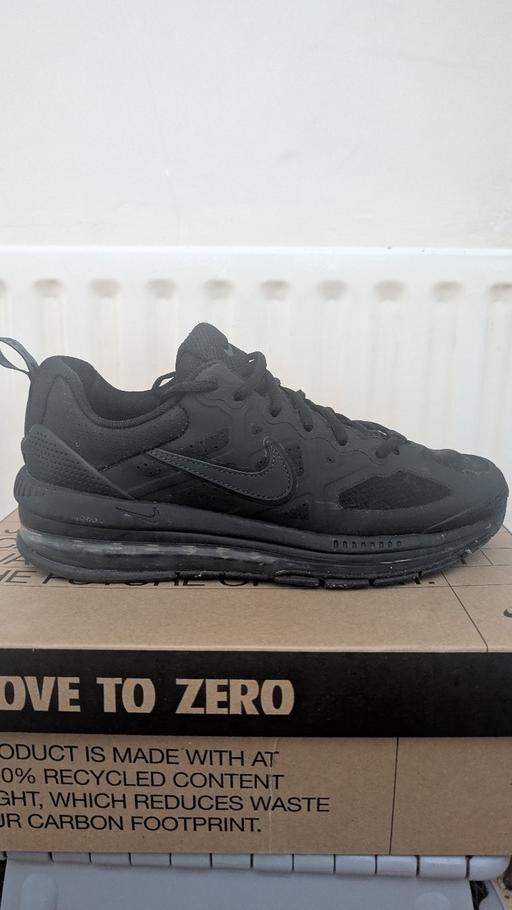 Buy & Sell Forest Gate East London - Photos for Air Max Genome UK 7