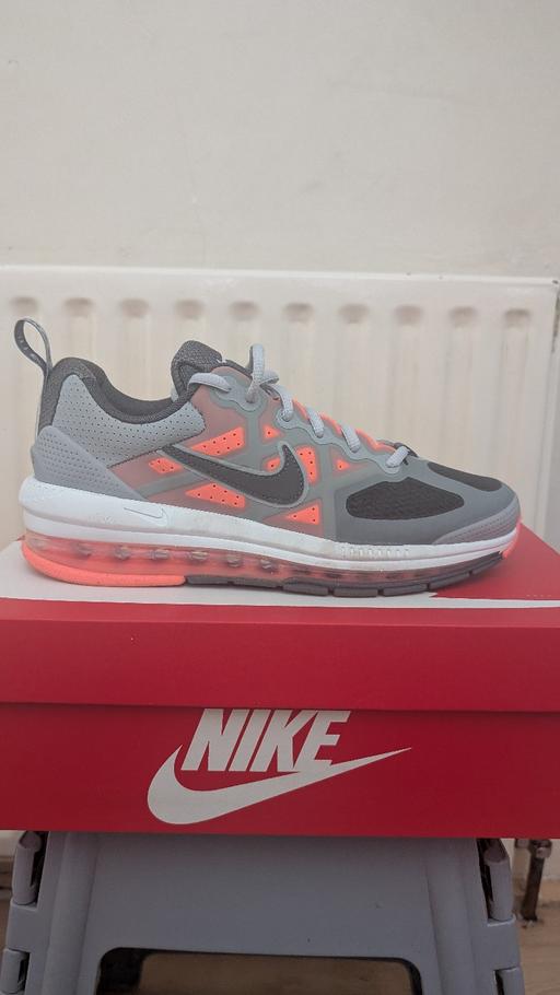 Buy & Sell Manor Park East London - Photos for Air Max Genome Grey Orange UK 7