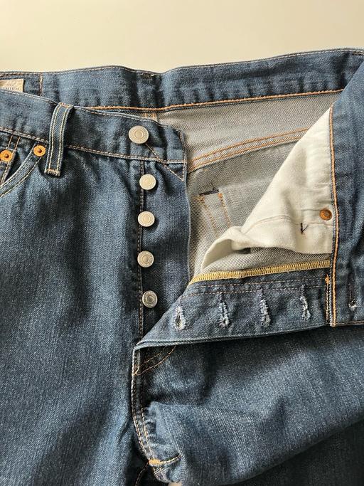 Buy & Sell Riddlesdown South East London - Photos for Mens 501 Levi jeans 32/32 dark blue straight