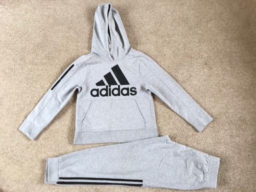 Buy & Sell Moseley Birmingham - Photos for Adidas tracksuit