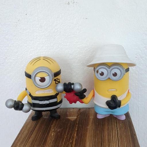 Buy & Sell Crook Log South East London - Photos for Minions figurines