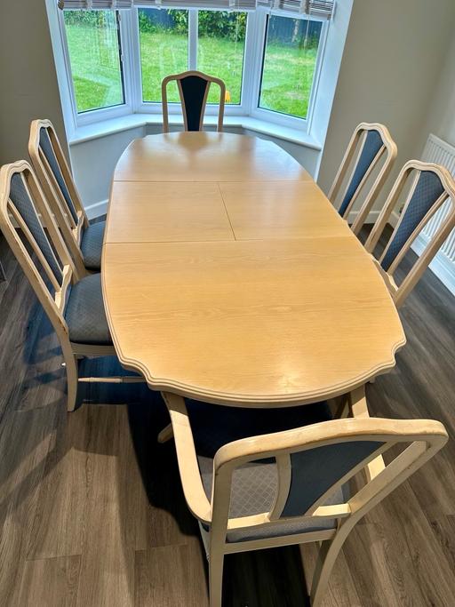Buy & Sell Leicestershire Charnwood - Photos for Dining table and 6 chairs