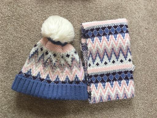 Buy & Sell Moseley Birmingham - Photos for Hat and scarf set