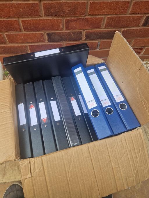 Buy & Sell Whittington Lichfield - Photos for 11 x A4 Lever Arch Folders