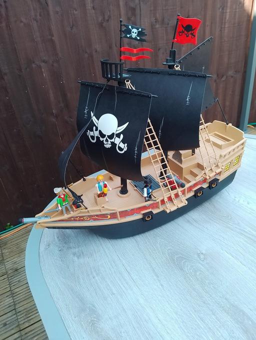 Buy & Sell Higham Ferrers North Northamptonshire - Photos for Playmobil pirate ship and figures ⚓