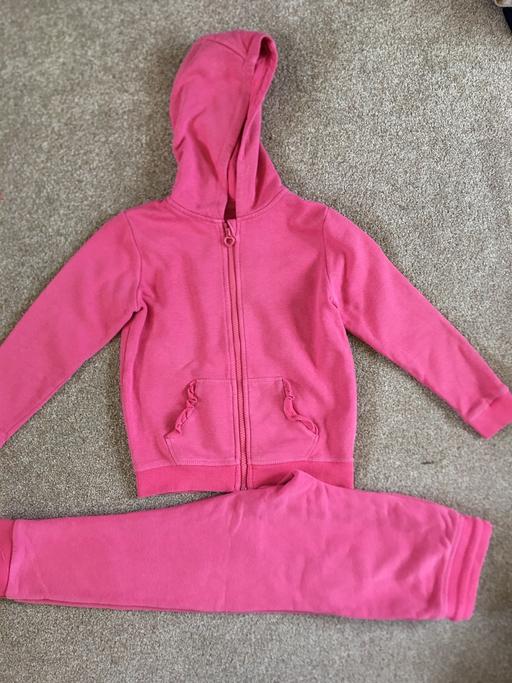 Buy & Sell Moseley Birmingham - Photos for Tracksuit 5-6 years