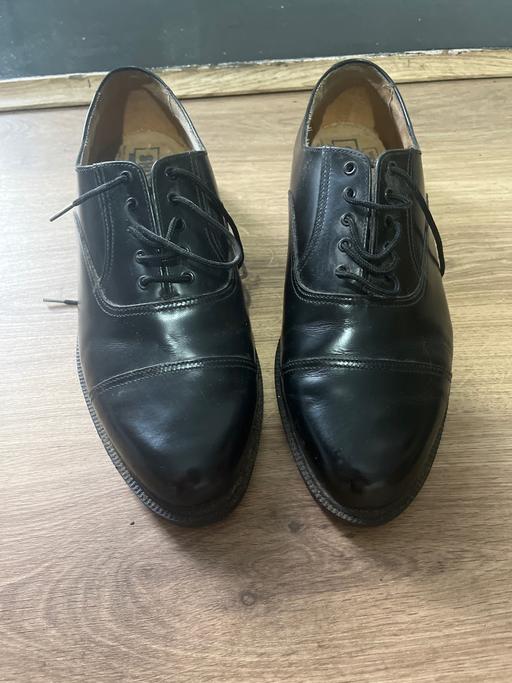 Buy & Sell South Yorkshire Doncaster - Photos for Black men’s size 8 wide fitting shuttles shoe