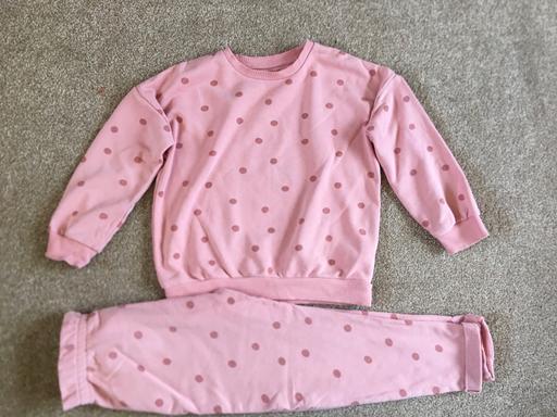 Buy & Sell Moseley Birmingham - Photos for Tracksuit 5-6 years