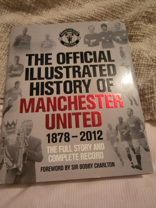 Buy & Sell Worsley Mesnes Wigan - Photos for Man united hardback Book