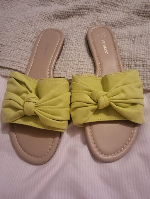 Buy & Sell Worsley Mesnes Wigan - Photos for Flip flops