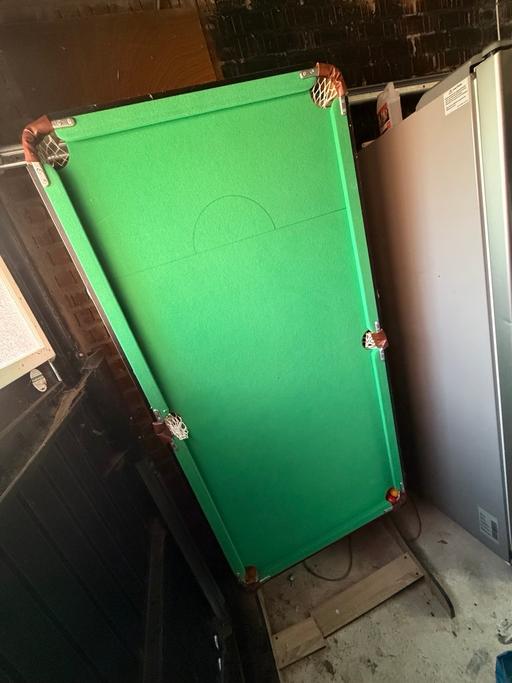 Buy & Sell Leigh Sports Village Wigan - Photos for 5ft folding pool table