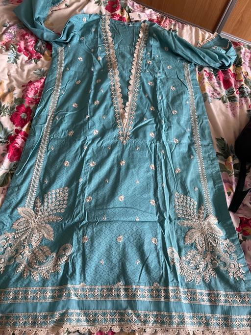 Buy & Sell Blackwall East London - Photos for Sapphire ladies Asian suit