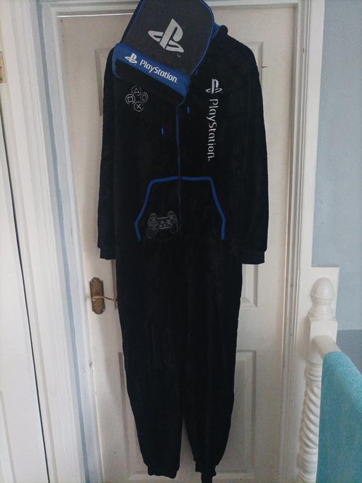 Buy & Sell Upper Gornal Dudley - Photos for playstation onesie and lunch bag