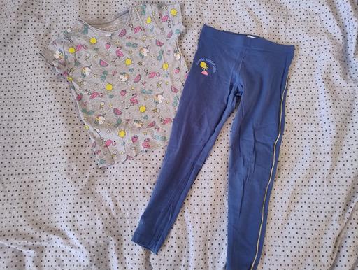 Buy & Sell Lyng Sandwell - Photos for 6-7 years Girls Primark top and M&S leggings