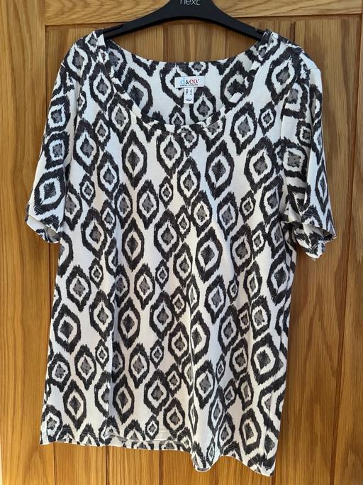 Buy & Sell New Eltham South East London - Photos for Ladies D&Co top XL