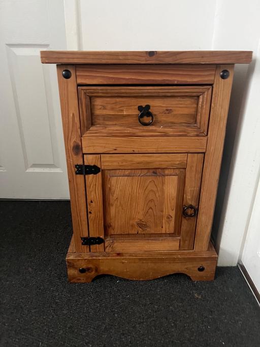 Buy & Sell Grange Park North London - Photos for Pine cabinet