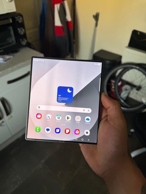Buy & Sell East London East Ham - East London - Photos for Samsung Galaxy Z Fold6 256GB