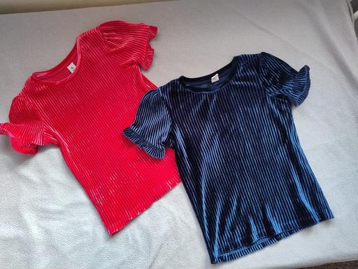 Buy & Sell Moxley Walsall - Photos for age 6 Girl's velvet TU tops