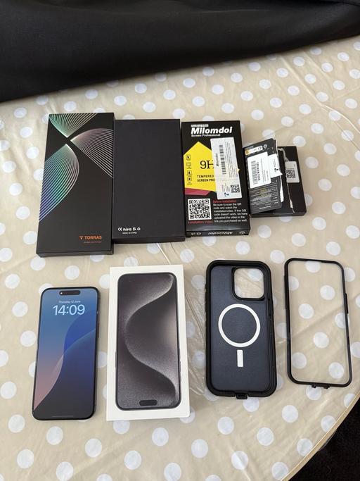 Buy & Sell Hampshire Winchester - Photos for Apple iPhone 15 Pro Max 512gb (unlocked )