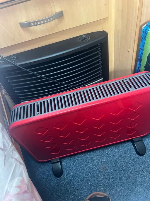 Buy & Sell Southend South East London - Photos for Red electric convector fire