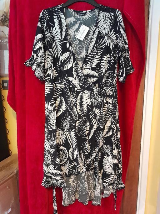 Buy & Sell Telford Telford and Wrekin - Photos for NEW LADIES WRAP DRESS