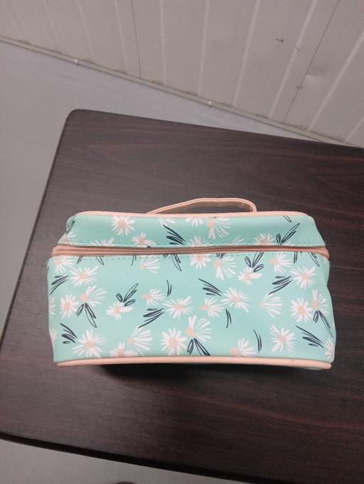 Buy & Sell Stannington Sheffield - Photos for Make up / Toiletry bag