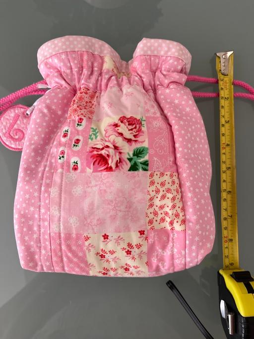 Buy & Sell Ettingshall Park Wolverhampton - Photos for GORGEOUS DRAWSTRING HOLD-ALL