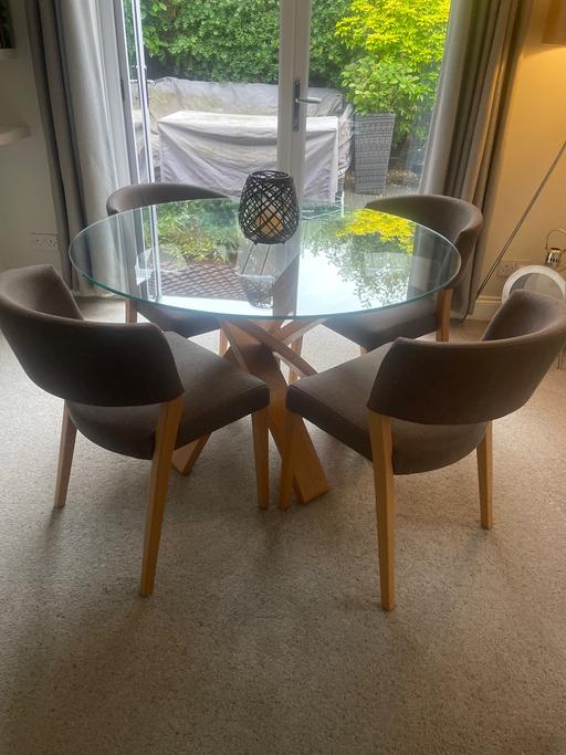 Buy & Sell Eltham South East London - Photos for Glass dining table and chairs