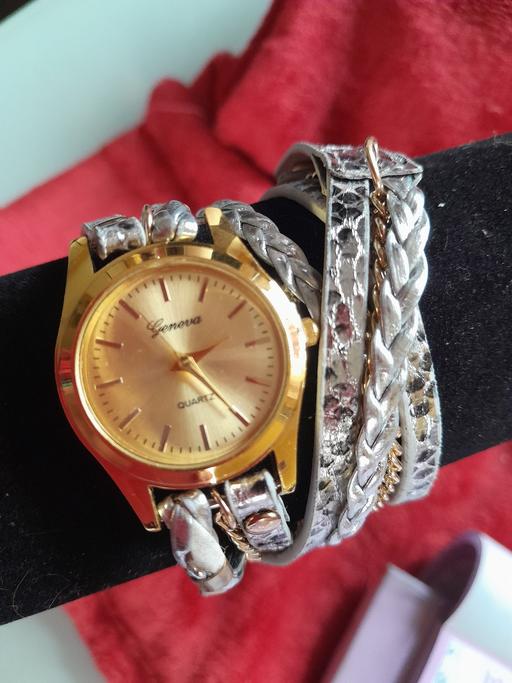 Buy & Sell Telford Telford and Wrekin - Photos for NEW UNISEX WRAP AROUND WATCH & STRAP