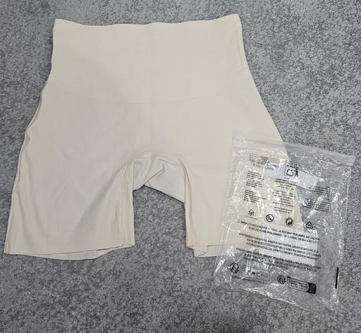 Buy & Sell Weston Point Halton - Photos for 🌟NEW🌟 Size L (size 12) SHEIN under shorts