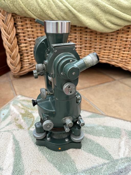 Buy & Sell East Malling Tonbridge and Malling - Photos for Theodolite