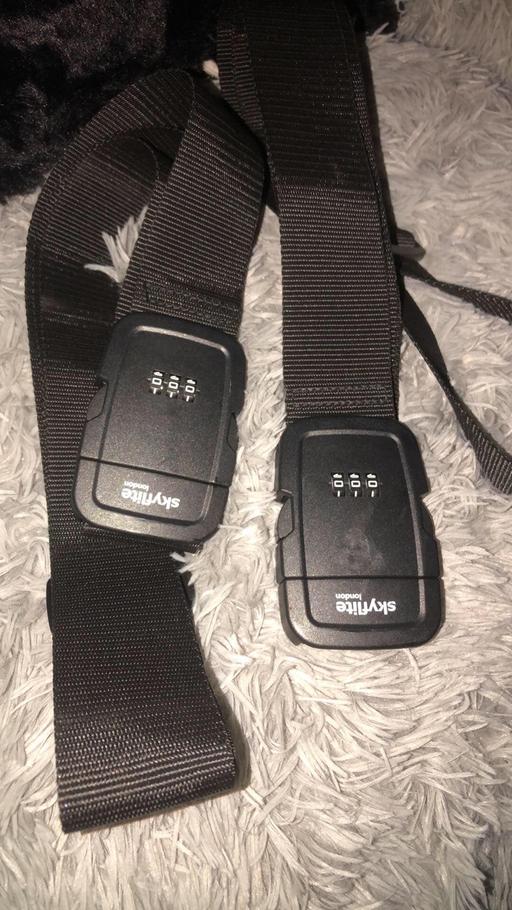 Buy & Sell Stow Heath Wolverhampton - Photos for Luggage straps