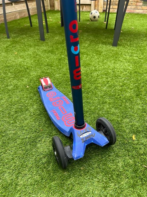 Buy & Sell Roehampton South West London - Photos for Micro scotter - origianl price 147 pounds