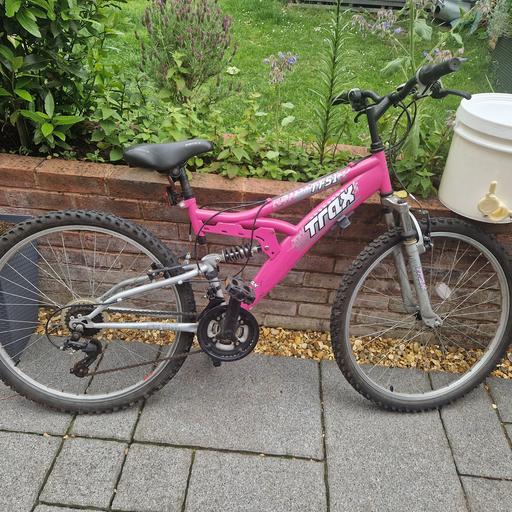 Buy & Sell Ettingshall Park Wolverhampton - Photos for ladies bike
