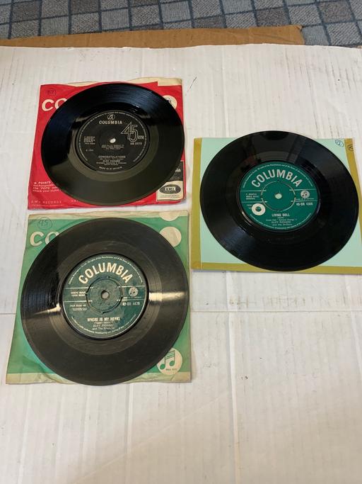 Buy & Sell Birchills Walsall - Photos for Vinyl records Cliff Richard