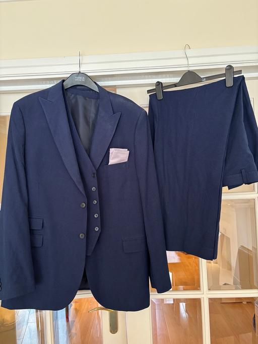 Buy & Sell - Photos for 3 piece formal navy blue suit