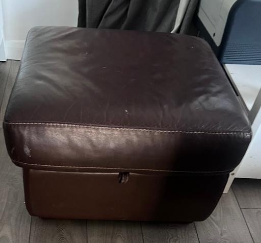Buy & Sell North Harrow Harrow - Photos for Large DFS Ottomon Stool