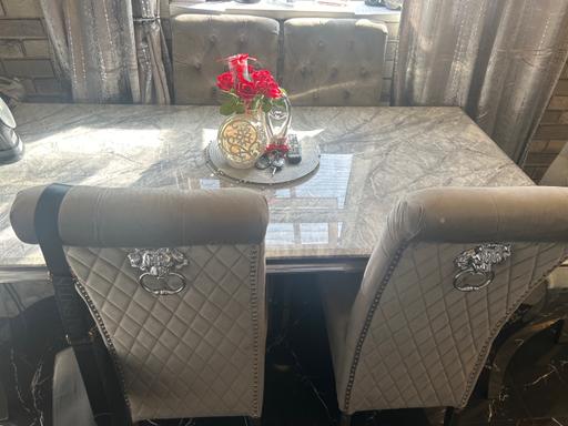 Buy & Sell Dudley West Midlands - Photos for Dinning table and 4 chairs
