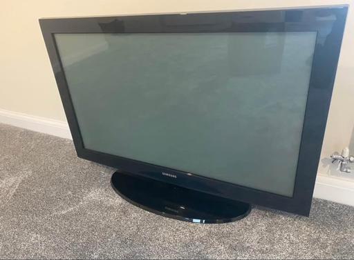 Buy & Sell Hopwas Lichfield - Photos for 42” Samsung TV & Surround Sound System