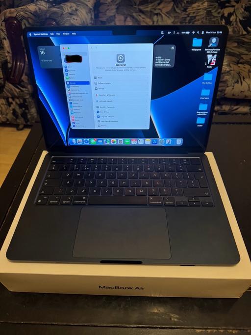 Buy & Sell West Midlands Dudley - Photos for Macbook Air M2 2022 Midnight Blue
