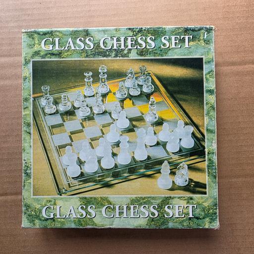 Buy & Sell Amblecote Dudley - Photos for Mini Glass Chess Set - 19 x 19 cm New in Box