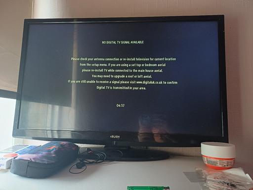 Buy & Sell West Yorkshire Kirklees - Photos for 28inch bush tv