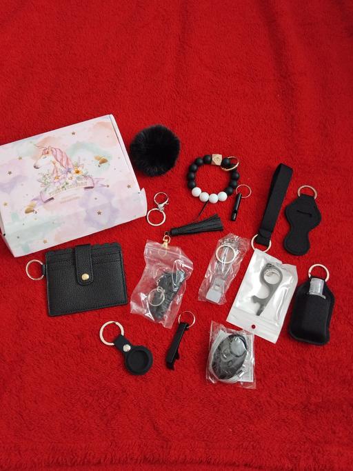 Buy & Sell Stow Heath Wolverhampton - Photos for New Safety Keychain.