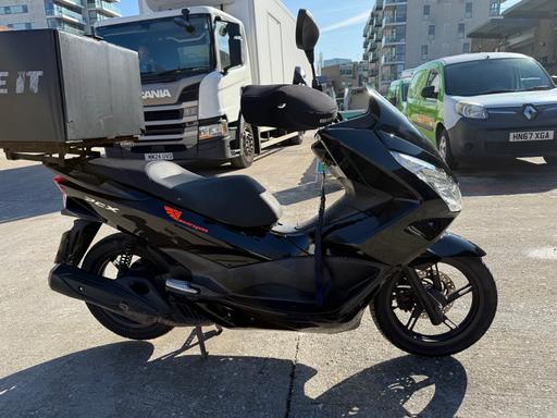 Vehicles All Saints East London - Photos for Pcx 125 